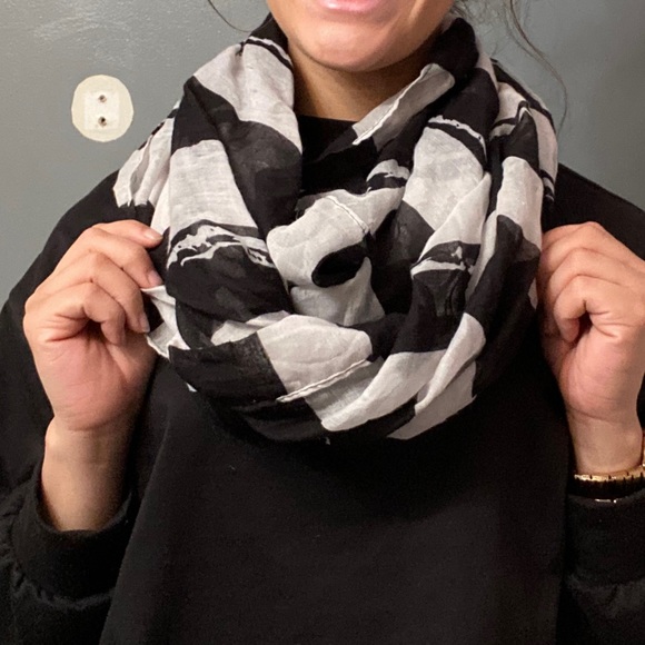 Infinity scarf - Picture 2 of 4